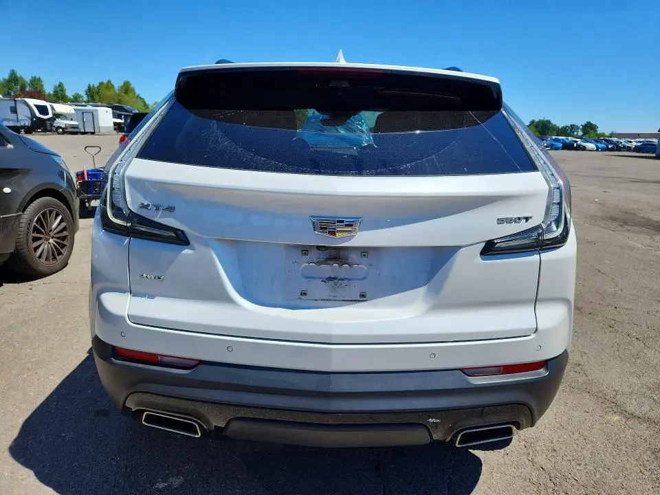 2021 CADILLAC XT4 SPORT  
