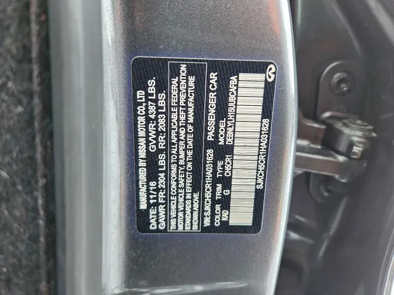 2017 INFINITI QX30 BASE  