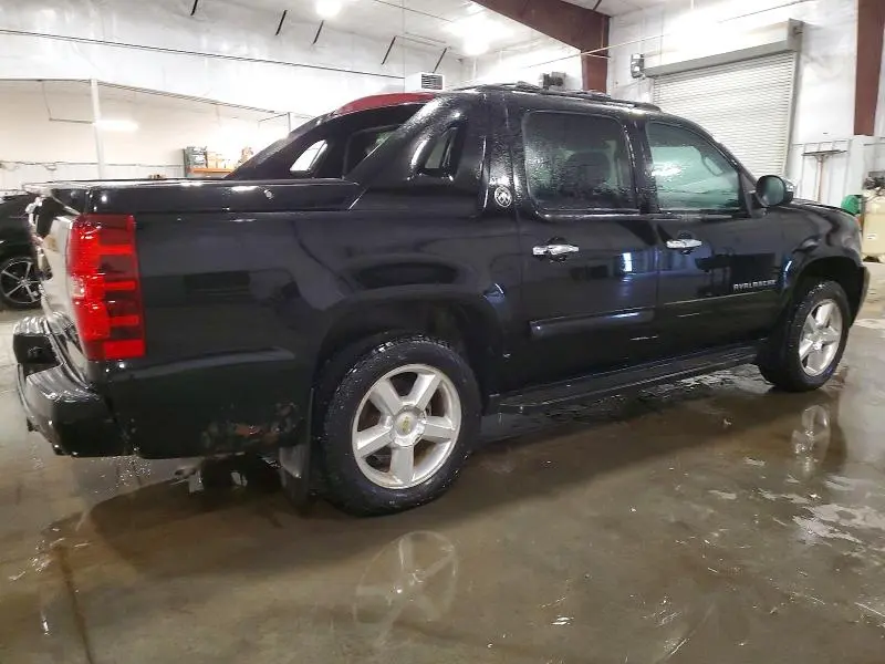 2013 CHEVROLET AVALANCHE LT  