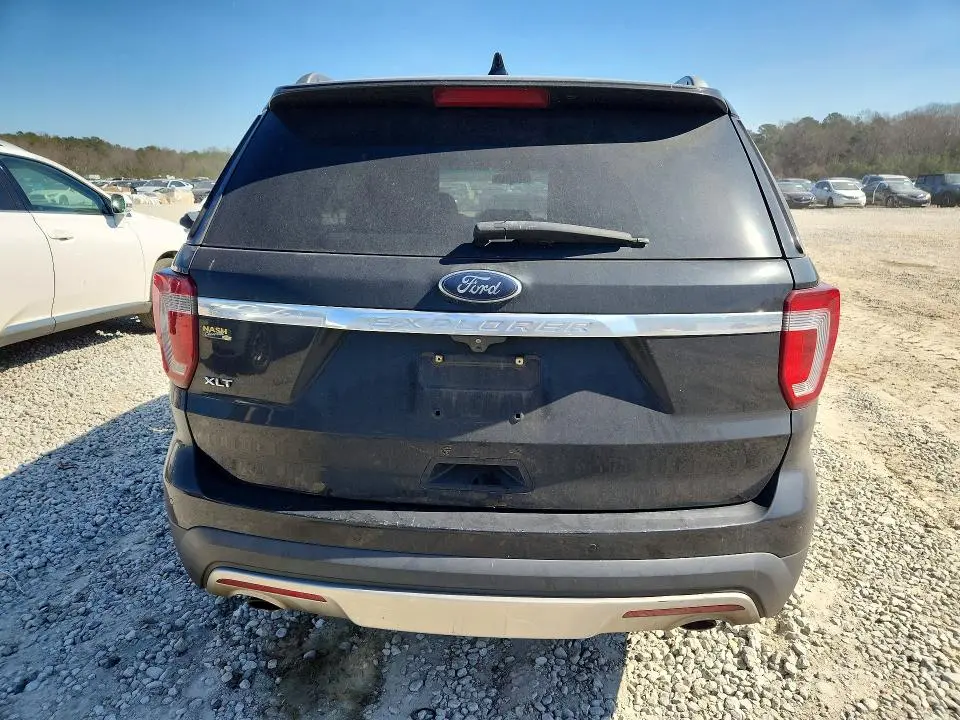 2017 FORD EXPLORER XLT  