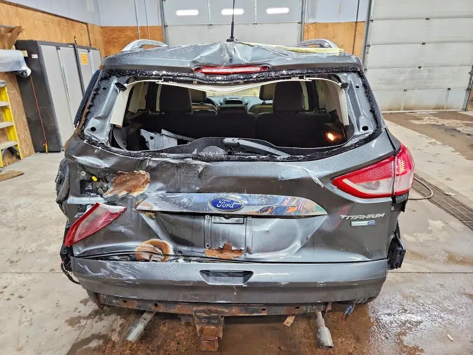 2016 FORD ESCAPE TITANIUM  