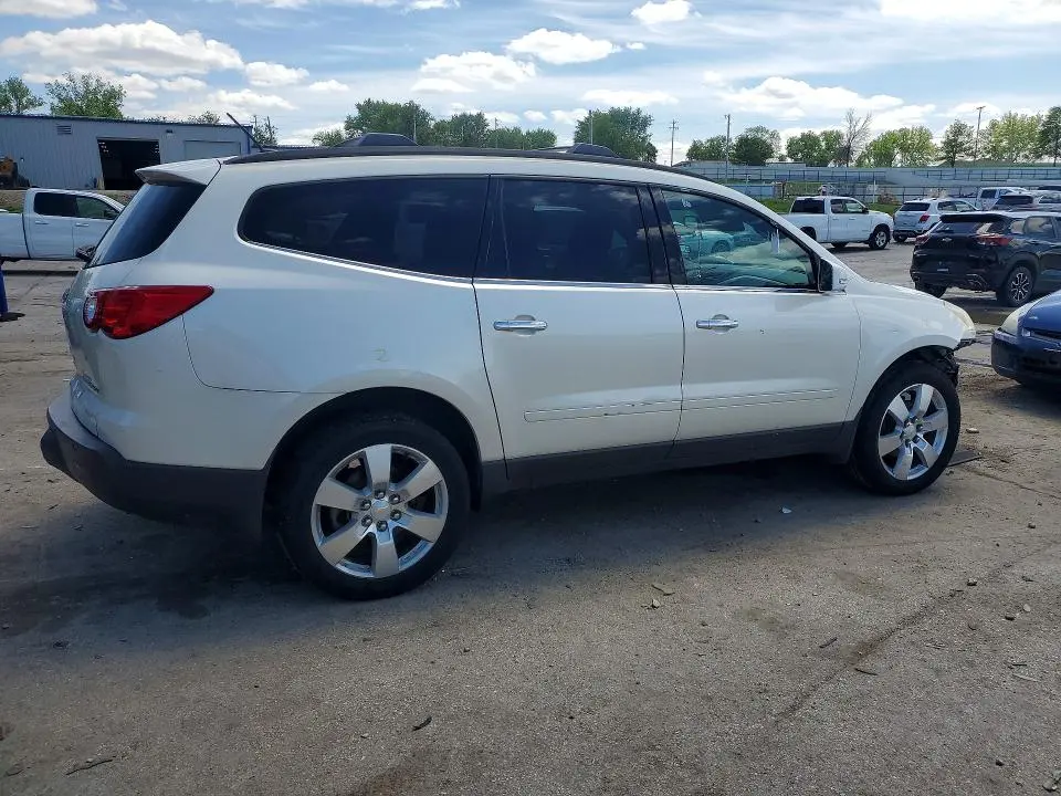 2012 CHEVROLET TRAVERSE LT  
