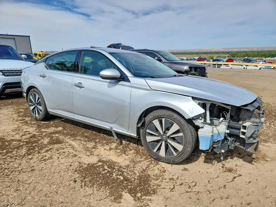 2020 NISSAN ALTIMA SL  