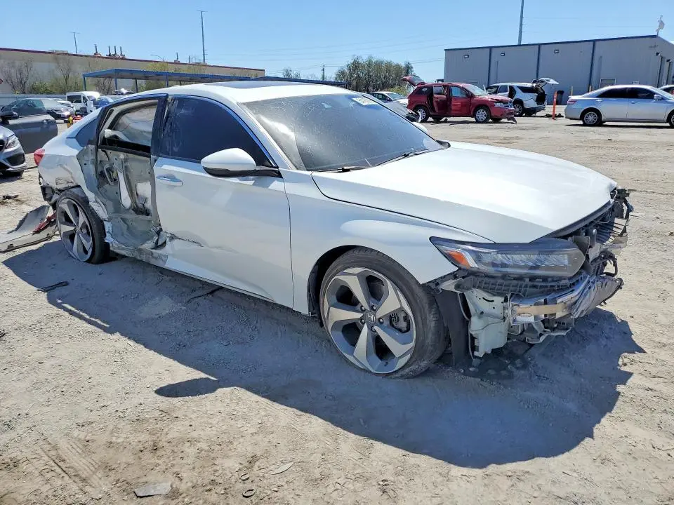 2020 HONDA ACCORD TOURING  