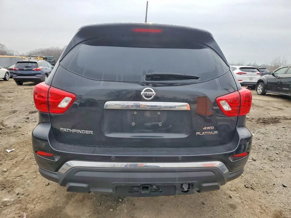 2017 NISSAN PATHFINDER PLATINUM  