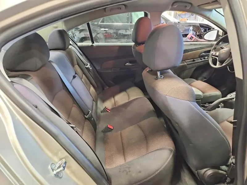 2015 CHEVROLET CRUZE LT  