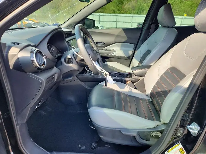 2021 NISSAN KICKS SR  