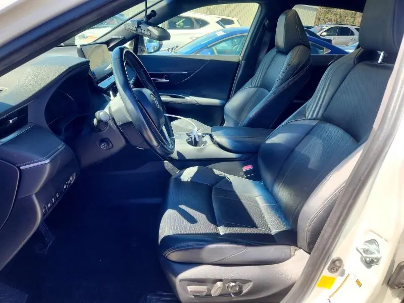 2021 TOYOTA VENZA LIMITED  