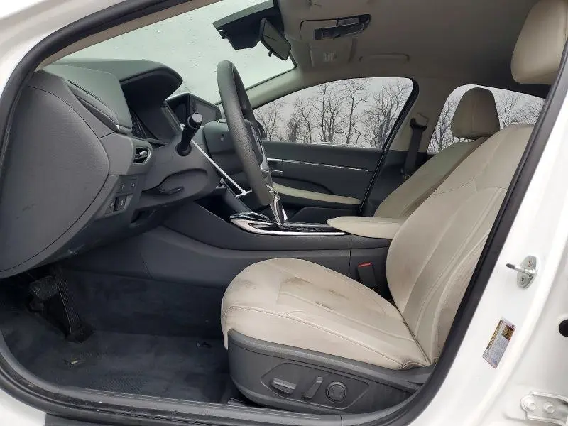 2022 HYUNDAI SONATA SEL  