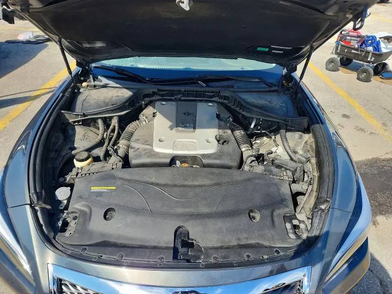 2015 INFINITI Q70 3.7  