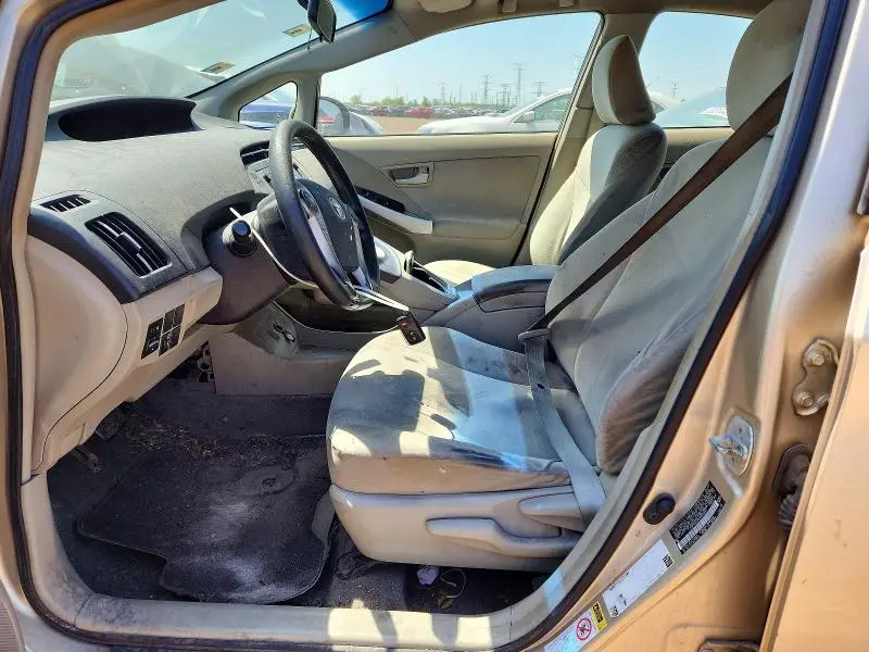 2010 TOYOTA PRIUS III  