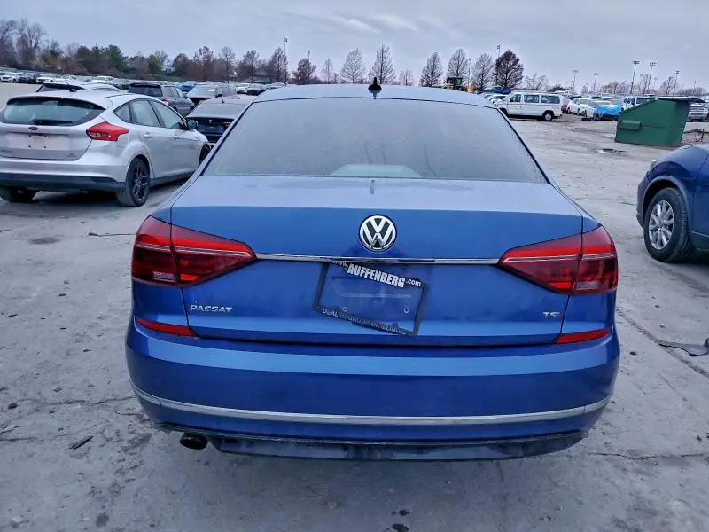 2017 VOLKSWAGEN PASSAT R-LINE  