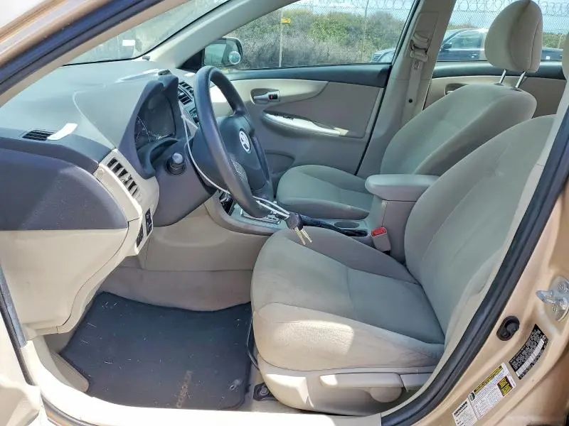 2013 TOYOTA COROLLA L  