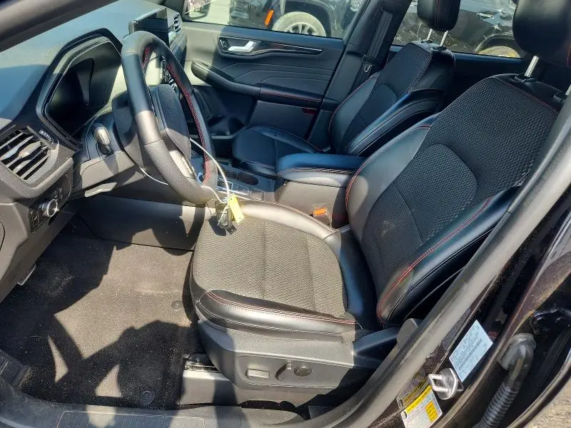 2024 FORD ESCAPE ST LINE  