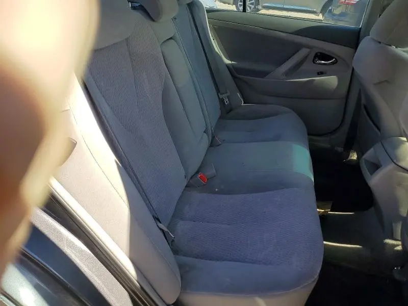 2011 TOYOTA CAMRY LE  