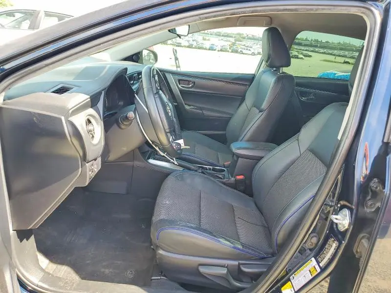 2019 TOYOTA COROLLA SE  