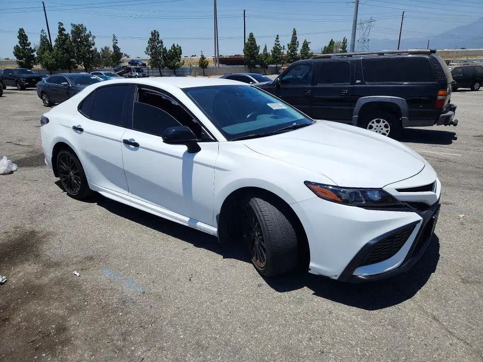 2021 TOYOTA CAMRY SE NIGHTSHADE  