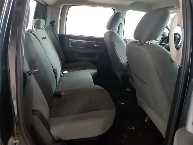2015 RAM 1500 SLT  