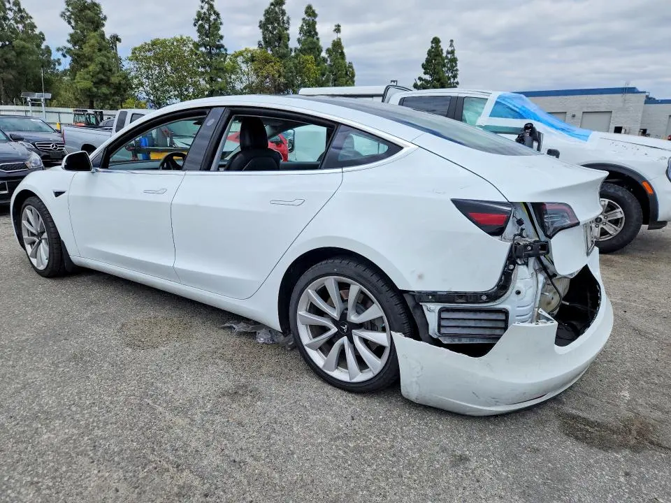 2018 TESLA MODEL 3   