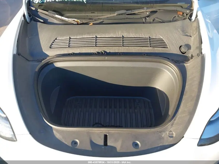 2023 TESLA MODEL Y AWD/LONG RANGE DUAL MOTOR ALL-WHEEL DRIVE