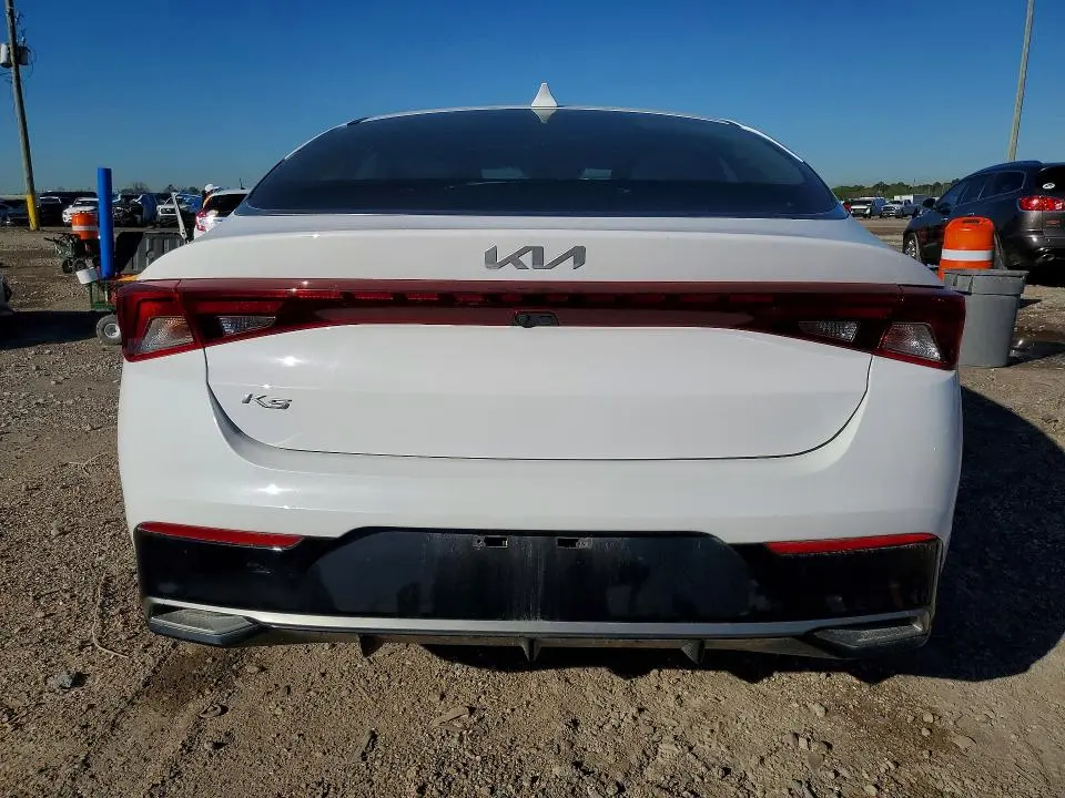 2022 KIA K5 LXS  