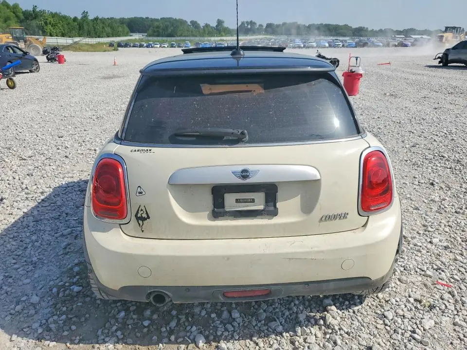 2015 MINI COOPER   
