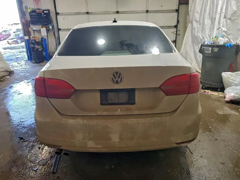 2012 VOLKSWAGEN JETTA SE  