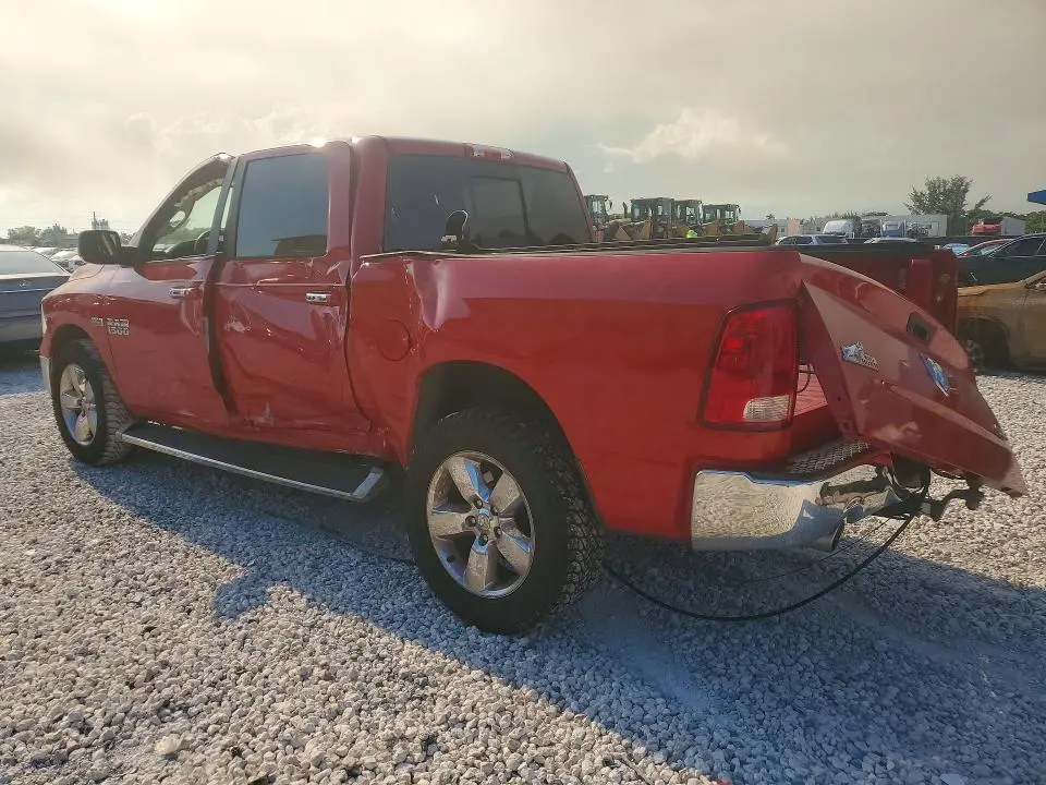 2018 RAM 1500 SLT  