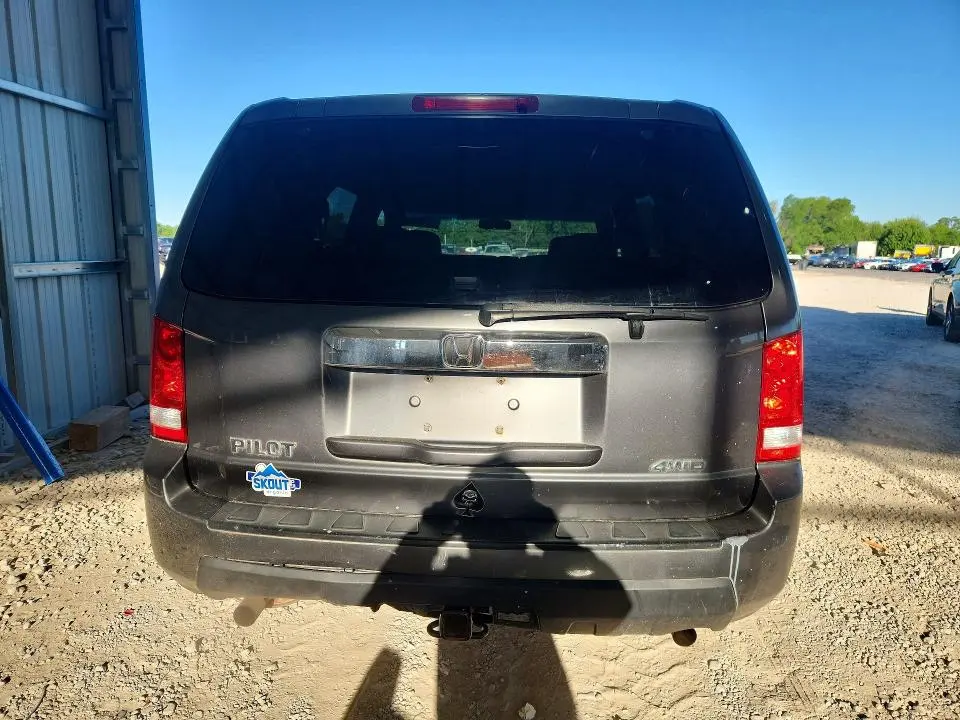 2011 HONDA PILOT LX  