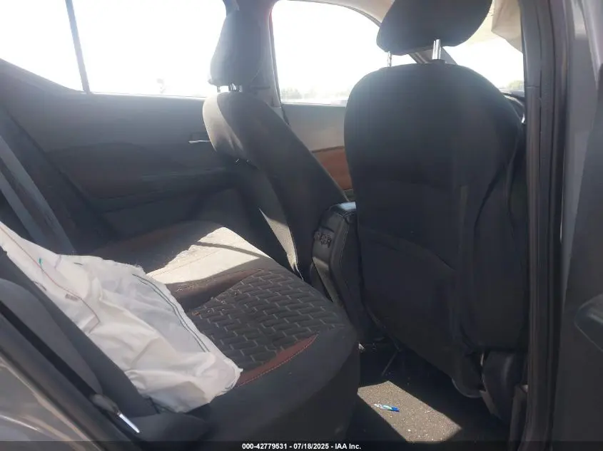 2021 NISSAN KICKS SR XTRONIC CVT
