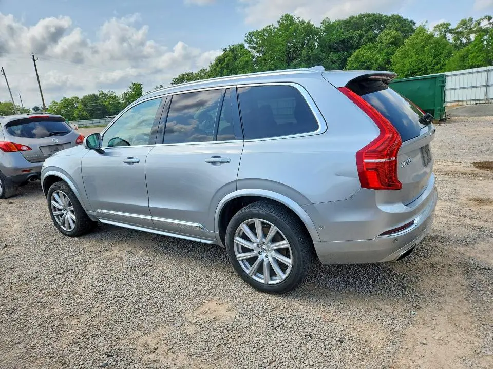 2017 VOLVO XC90 T6  