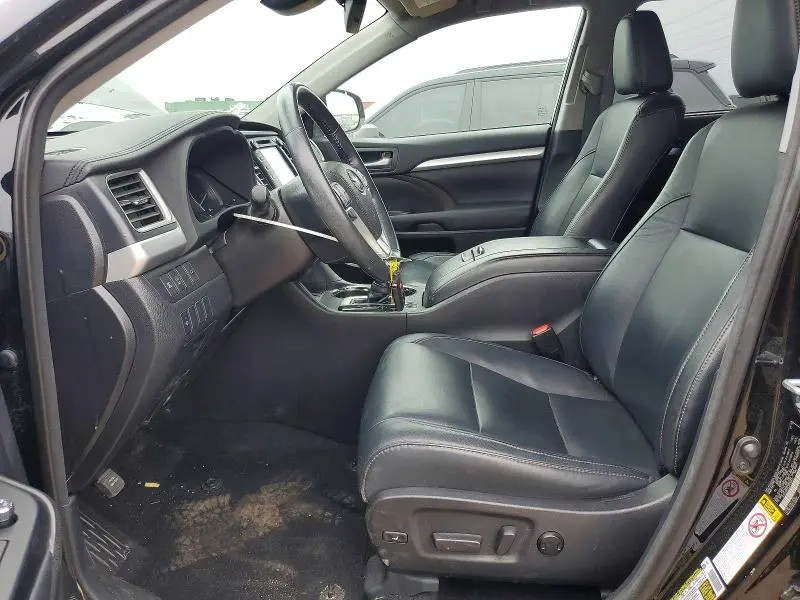 2018 TOYOTA HIGHLANDER XLE  