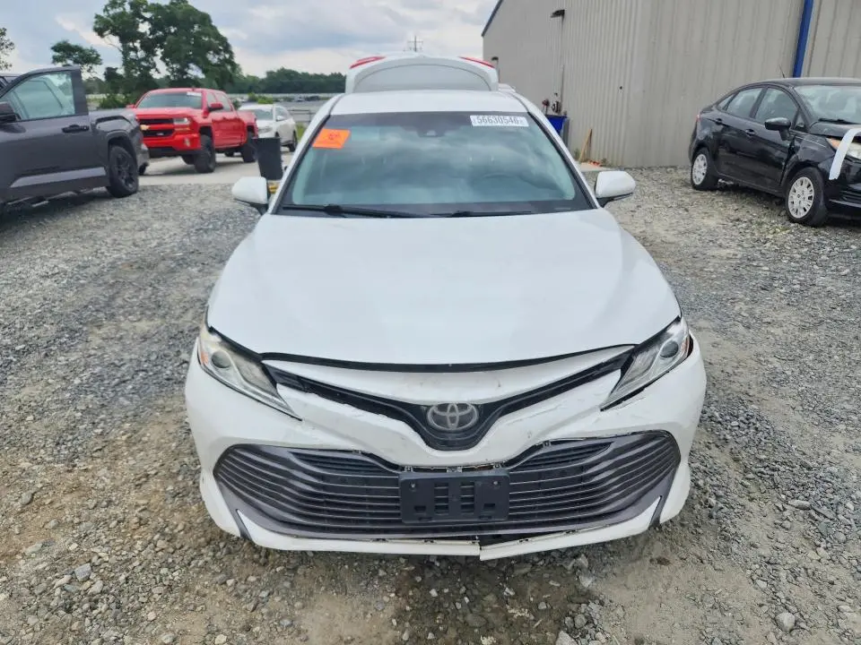 2018 TOYOTA CAMRY XLE  