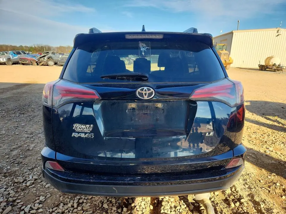 2018 TOYOTA RAV4 LE  