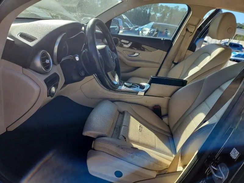 2017 MERCEDES-BENZ GLC 300  