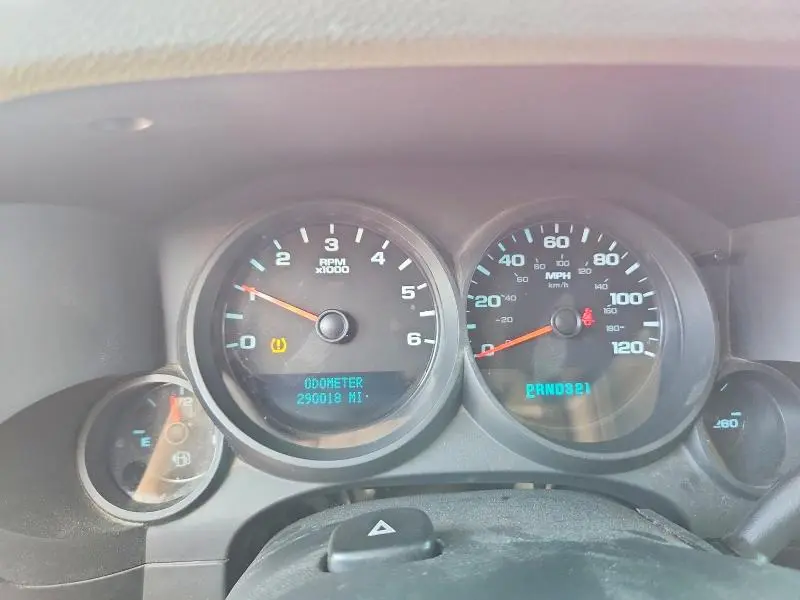 2010 CHEVROLET SILVERADO C1500 LS  