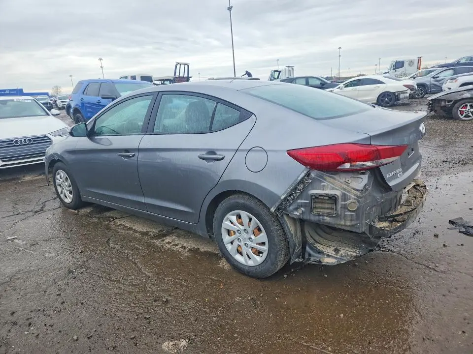 2018 HYUNDAI ELANTRA SE  