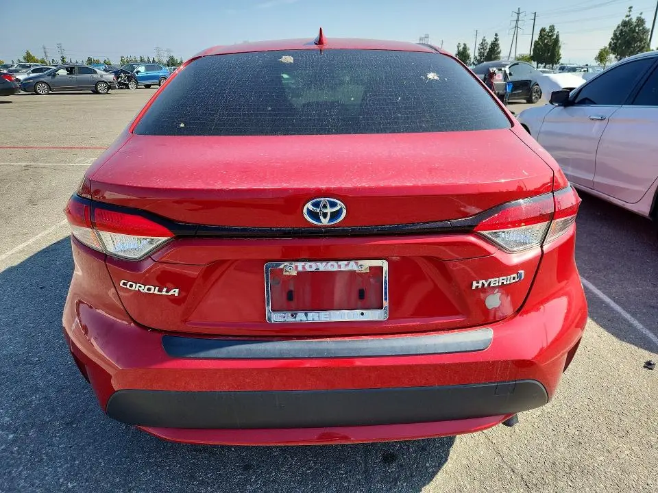 2021 TOYOTA COROLLA LE  