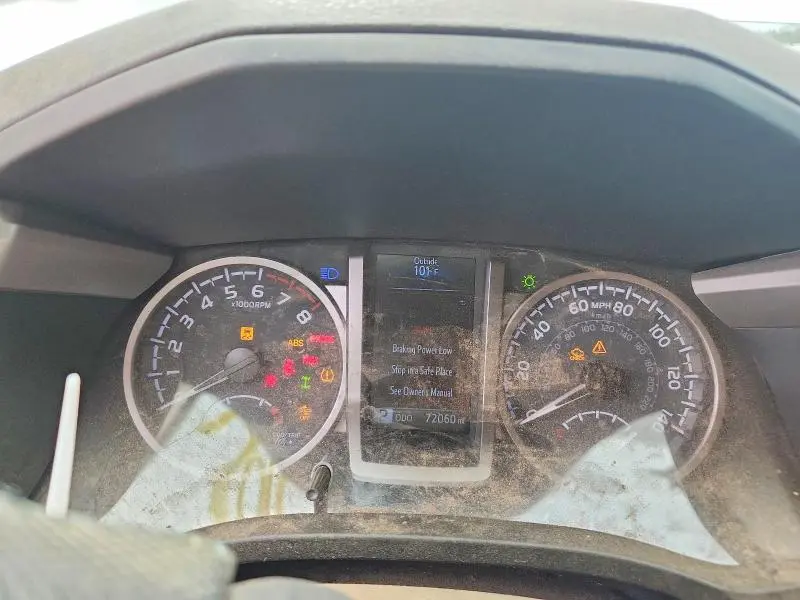 2022 TOYOTA TACOMA SR5 V6  