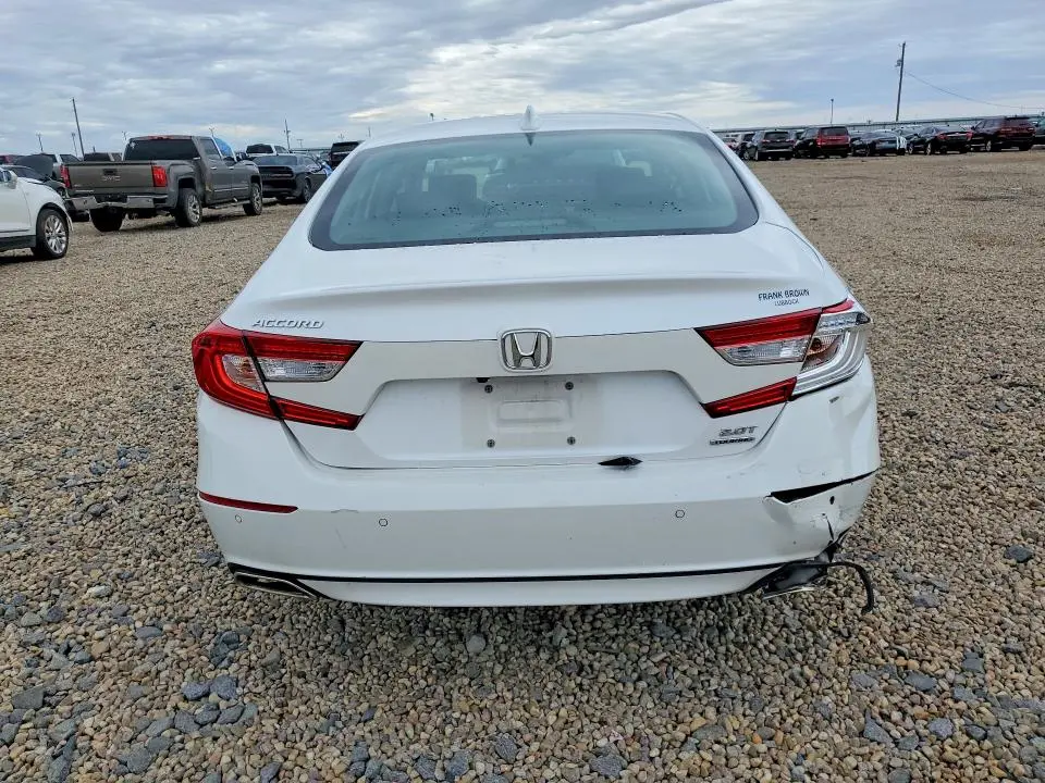 2019 HONDA ACCORD TOURING  