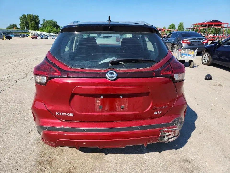 2021 NISSAN KICKS SV  