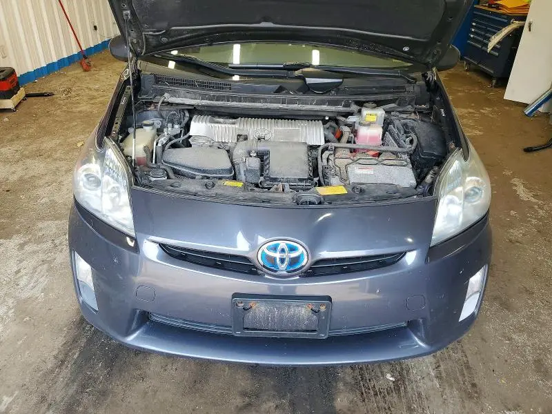 2011 TOYOTA PRIUS TWO  