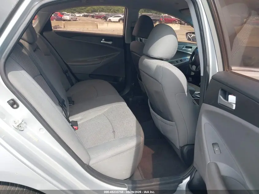 2011 HYUNDAI SONATA GLS