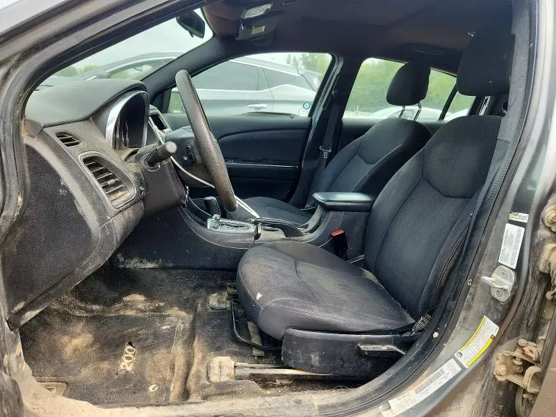 2012 CHRYSLER 200 LX  
