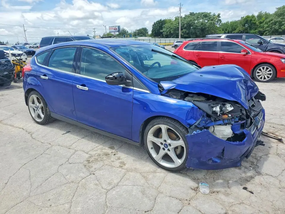 2012 FORD FOCUS TITANIUM  