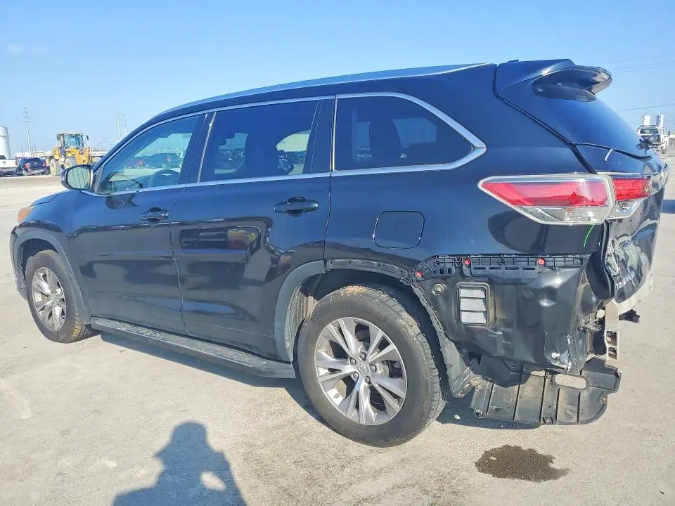 2015 TOYOTA HIGHLANDER XLE  