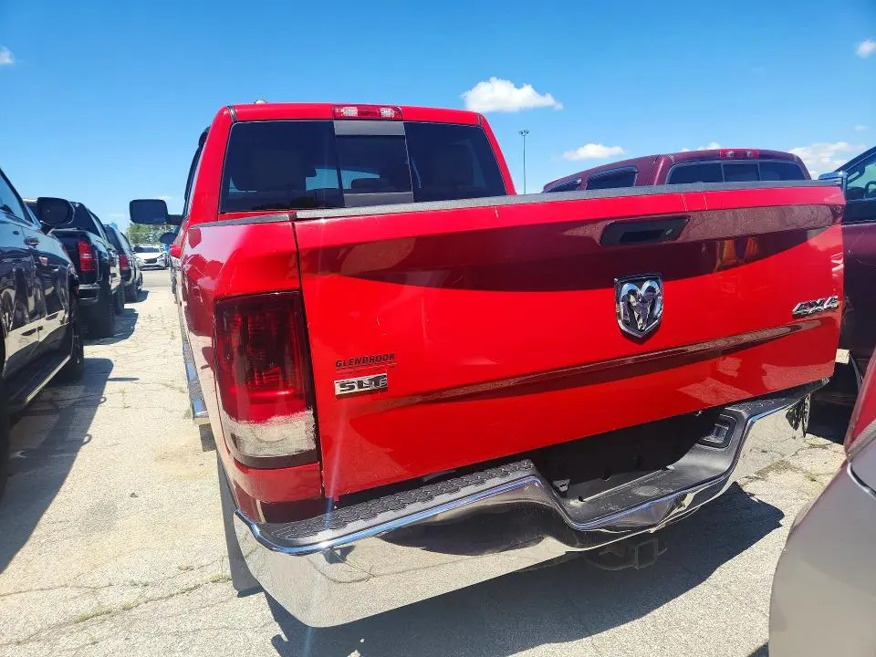 2015 RAM 1500 SLT  