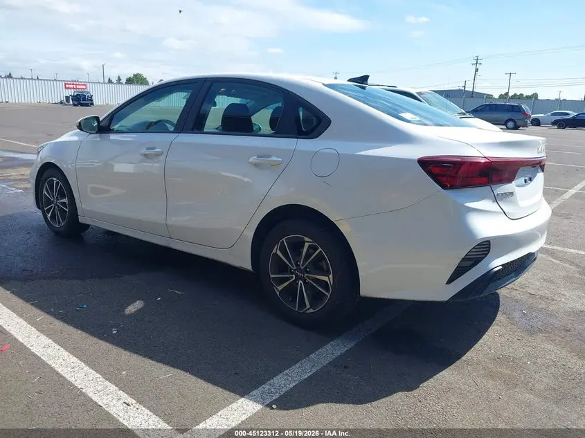 2022 KIA FORTE LXS