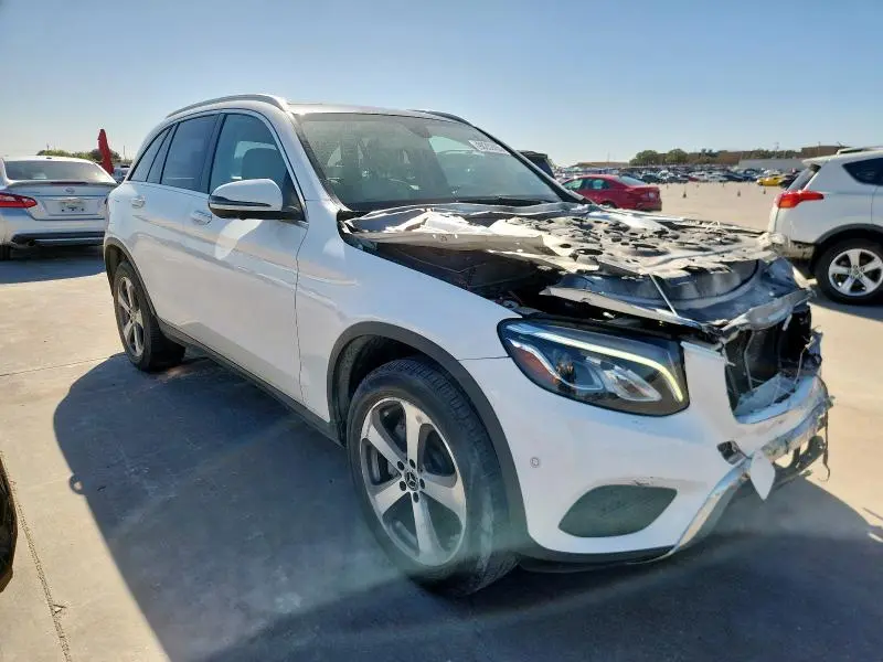 2018 MERCEDES-BENZ GLC 300  