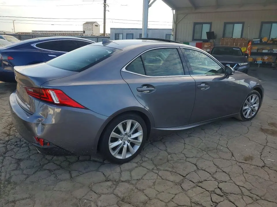 2016 LEXUS IS 200T  